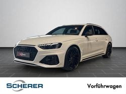 Gletscherweiß metallic Gebraucht 2025 Audi RS4 Ambiente Kombi | 98.890 €