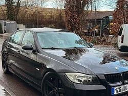 Schwarz Gebraucht 2005 BMW 320 Limousine | 5.500 € (Teuer)