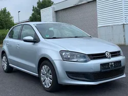 Silber Gebraucht 2010 VW Polo Comfortline Limousine | 6.990 € (Guter Preis)