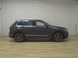 Grau Gebraucht 2023 VW Tiguan Move SUV | 23.980 € (Fairer Preis)
