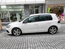 Weiß Gebraucht 2009 VW Golf VI Limousine | 4.300 €