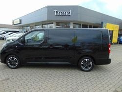 Schwarz Gebraucht 2024 Opel Zafira Life Edition Van / Kleinbus | 34.690 € (Guter Preis)