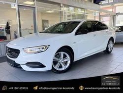 Weiß Gebraucht 2017 Opel Insignia Innovation Limousine | 13.990 € (Etwas zu teuer)
