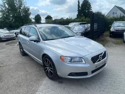 Silber Gebraucht 2010 Volvo V70 Kombi | 2.900 € (Fairer Preis)
