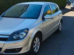 Silber Gebraucht 2004 Opel Astra Kleinwagen | 1.790 € (Guter Preis)