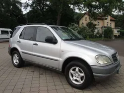 Silber Gebraucht 2001 Mercedes ML320 SUV | 3.333 € (Guter Preis)