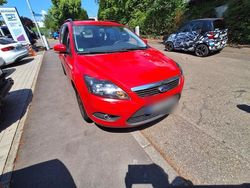 Rot Gebraucht 2010 Ford Focus Kombi | 1.100 € (Guter Preis)