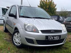 Silber Gebraucht 2007 Ford Fiesta Limousine | 2.499 € (Fairer Preis)