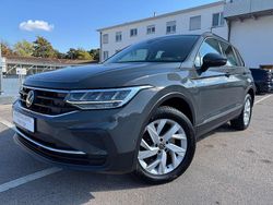 Grau Gebraucht 2023 VW Tiguan Life SUV | 32.899 € (Fairer Preis)