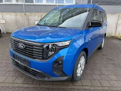 Dynamicblau metallic Neu 2024 Ford Tourneo Courier Titanium Van / Kleinbus | 26.490 € (Fairer Preis)