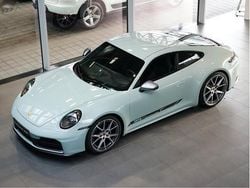 Grün (shadegreenmetallic) Neu 2025 Porsche 911 Carrera T Coupé | 162.109 € (Fairer Preis)