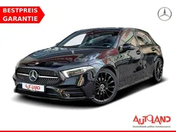 Schwarz Gebraucht 2018 Mercedes A200 AMG line Limousine | 25.990 € (Fairer Preis)
