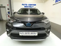 Grau Gebraucht 2018 Toyota RAV4 Hybrid Team SUV | 20.900 € (Superpreis)