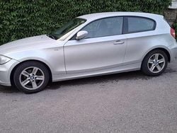 Grau Gebraucht 2007 BMW 116 Kleinwagen | 950 € (Guter Preis)