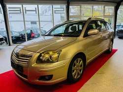 Silber Gebraucht 2008 Toyota Avensis Sol Kombi | 4.950 € (Teuer)