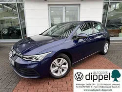 Atlantic blue metallic (metallic) Gebraucht 2020 VW Golf VIII Life Limousine | 16.550 € (Superpreis)