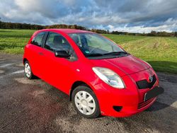 Rot Gebraucht 2008 Toyota Yaris Kleinwagen | 3.450 € (Etwas zu teuer)