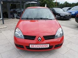 Hellrot Gebraucht 2008 Renault Clio II Campus Kleinwagen | 1.200 € (Guter Preis)