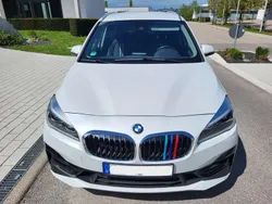 Weiß Gebraucht 2020 BMW 220 Gran Tourer Sport Line Van / Kleinbus | 26.500 € (Fairer Preis)