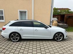 Weiß Gebraucht 2023 Audi A4 S-Line Kombi | 32.500 € (Guter Preis)