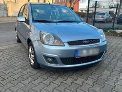 Gebraucht 2006 Ford Fiesta Kleinwagen | 2.100 € (Etwas zu teuer)