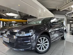 Grau Gebraucht 2015 VW Golf VII LOUNGE Limousine | 13.450 € (Fairer Preis)
