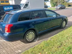 Blau Gebraucht 2005 Toyota Avensis Kombi | 1.700 € (Guter Preis)