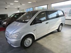 Silber Gebraucht 2011 Mercedes Vito Van / Kleinbus | 18.950 €
