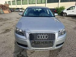 Silber Gebraucht 2005 Audi A3 Sportback Attraction Limousine | 1.990 € (Superpreis)