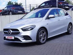 Silber Gebraucht 2020 Mercedes B250e AMG line Van / Kleinbus | 27.990 € (Fairer Preis)