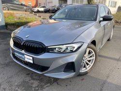 Grau Gebraucht 2023 BMW 318 Sport Line Kombi | 22.390 € (Fairer Preis)