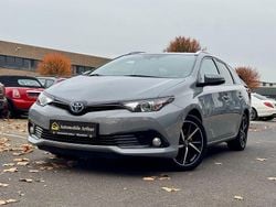 Grau Gebraucht 2018 Toyota Auris Touring Sports Team Kombi | 14.500 € (Fairer Preis)