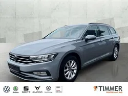 Silber Gebraucht 2022 VW Passat Business Kombi | 22.850 € (Fairer Preis)