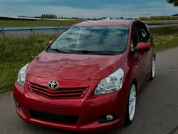 Rot Gebraucht 2012 Toyota Verso Sport Van / Kleinbus | 11.650 €