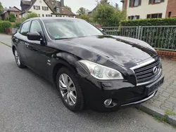 Schwarz Gebraucht 2012 Infiniti M35h Limousine | 9.400 €