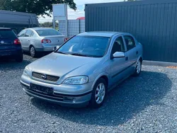 Blau Gebraucht 2002 Opel Astra Limousine | 3.200 € (Teuer)