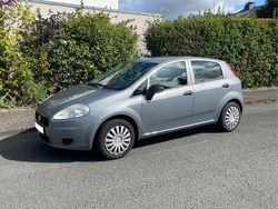 Silber Gebraucht 2012 Fiat Grande Punto Kleinwagen | 3.350 € (Fairer Preis)