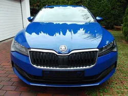 Blau Gebraucht 2021 Skoda Superb Kombi | 21.850 € (Superpreis)