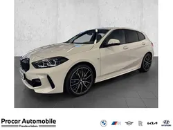 Weiß Gebraucht 2022 BMW 120 M Sport Kleinwagen | 31.900 € (Etwas zu teuer)
