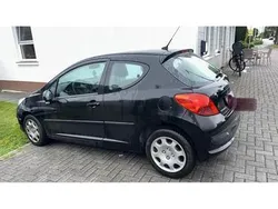 Schwarz Gebraucht 2007 Peugeot 207 Kleinwagen | 600 € (Superpreis)