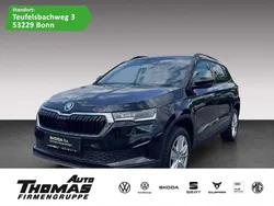 Schwarzmagic perleffekt Gebraucht 2024 Skoda Karoq Selection SUV | 31.880 € (Fairer Preis)