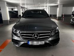 Grün Gebraucht 2018 Mercedes E200 AMG line Limousine | 34.000 € (Teuer)