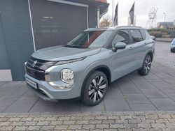 Grau Neu 2025 Mitsubishi Outlander P-HEV Edition SUV | 49.590 € (Fairer Preis)