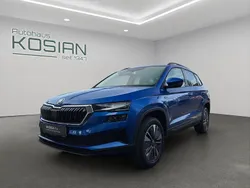Blau Gebraucht 2024 Skoda Karoq Drive SUV | 33.960 € (Fairer Preis)