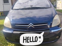 Blau Gebraucht 2004 Citroën Xsara Picasso Van / Kleinbus | 499 €