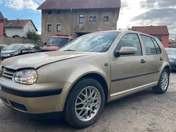 Gold Gebraucht 2001 VW Golf IV Limousine | 1.200 € (Guter Preis)