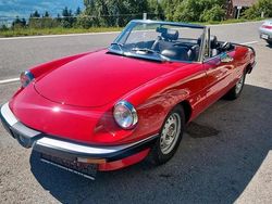 Rot Gebraucht 2025 Alfa Romeo Spider Cabrio | 25.000 €