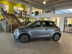 Mineral grau Neu 2024 Fiat 500e Icon Kleinwagen | 22.999 € (Superpreis)