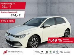 Weiß Gebraucht 2022 VW Golf Active Limousine | 21.860 € (Guter Preis)