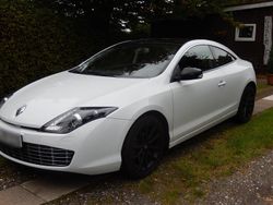 Weiß Gebraucht 2014 Renault Laguna Coupé Coupé | 8.300 €